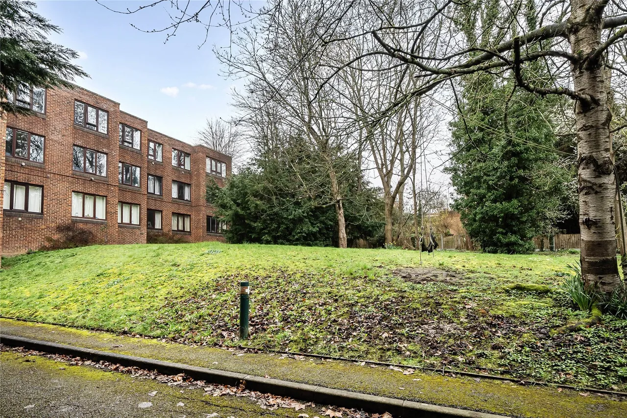 Foxgrove Road, Beckenham, BR3, photo 13