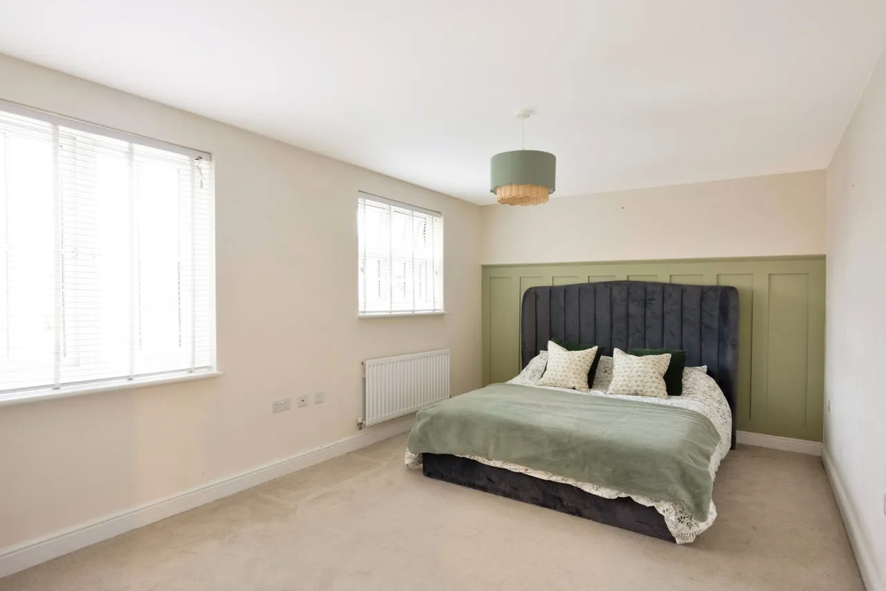 Honeysuckle Avenue, Shurdington, GL53, photo 7