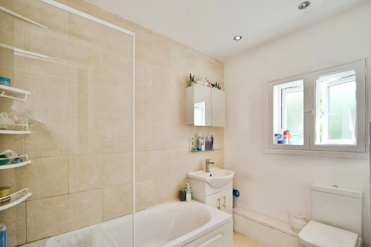 Clarence Road, Manor Park, London, E12, photo 13