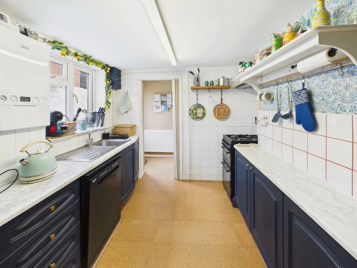 Swindon Road, Cheltenham, GL51, photo 6