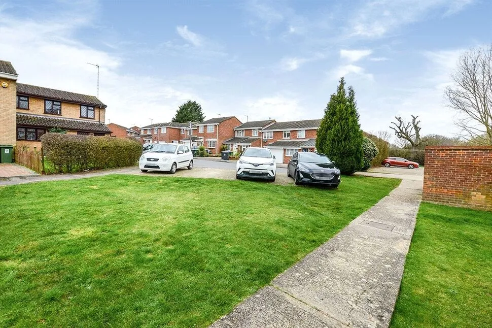 Nightingale Walk, Hemel Hempstead, Hertfordshire, HP2, photo 6