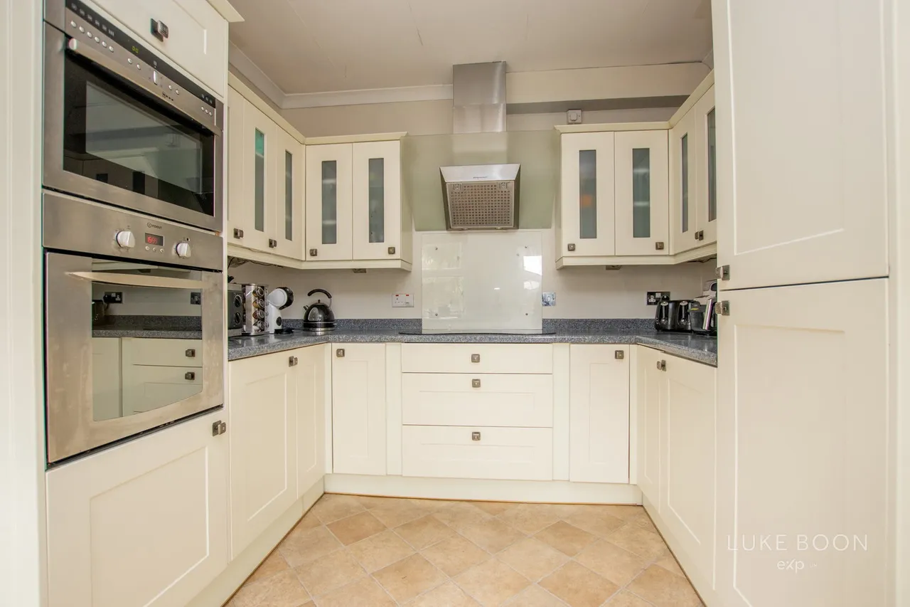 Milehouse Road, Stoke, PL3 4AF, photo 8