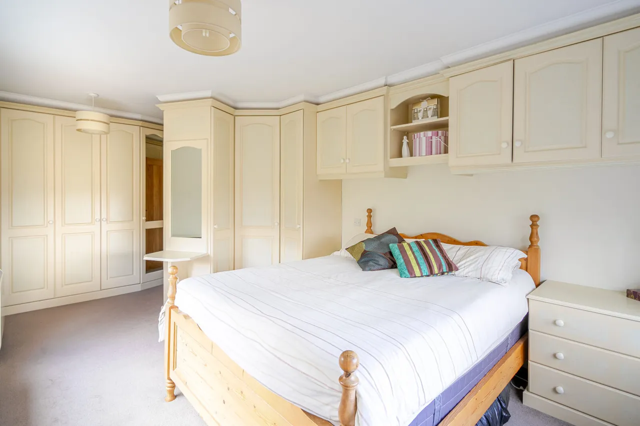 Haw Lane, High Wycombe, HP14, photo 18