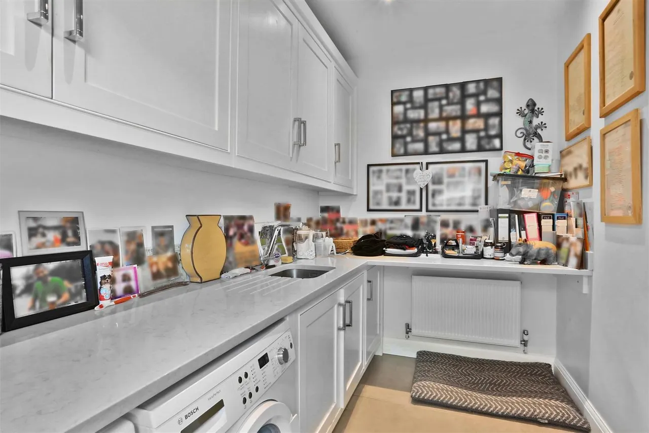 Shirley Avenue, South Cheam, SM2, photo 14