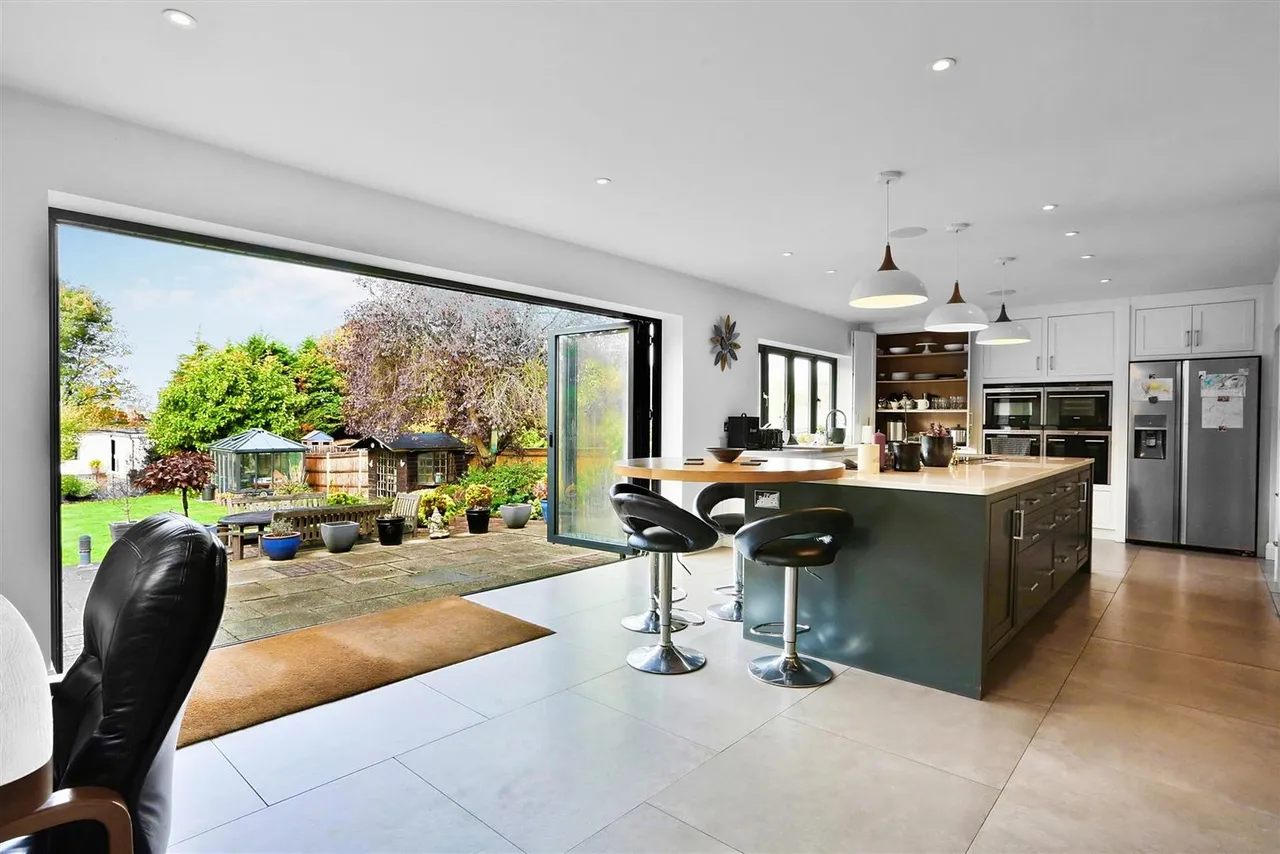 Shirley Avenue, South Cheam, SM2, photo 18