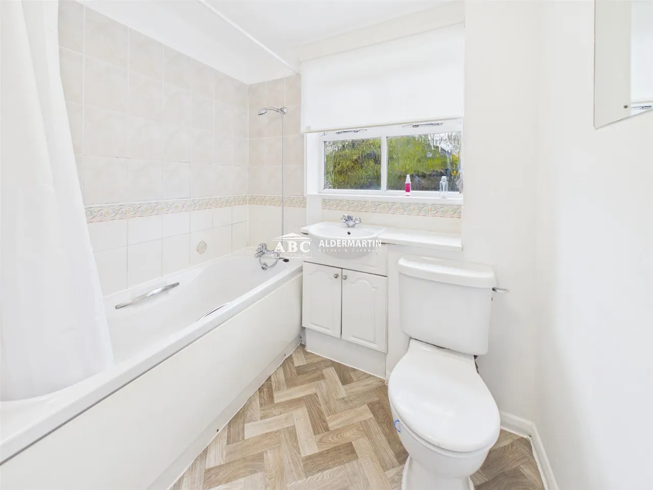 Chamberlayne Avenue, Wembley, photo 9