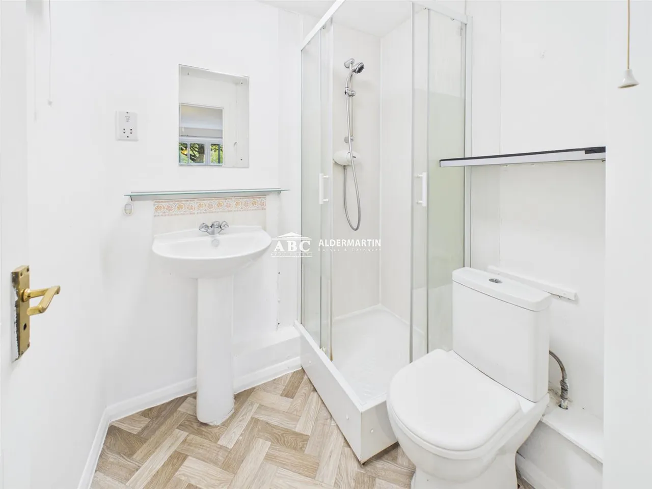 Chamberlayne Avenue, Wembley, photo 6