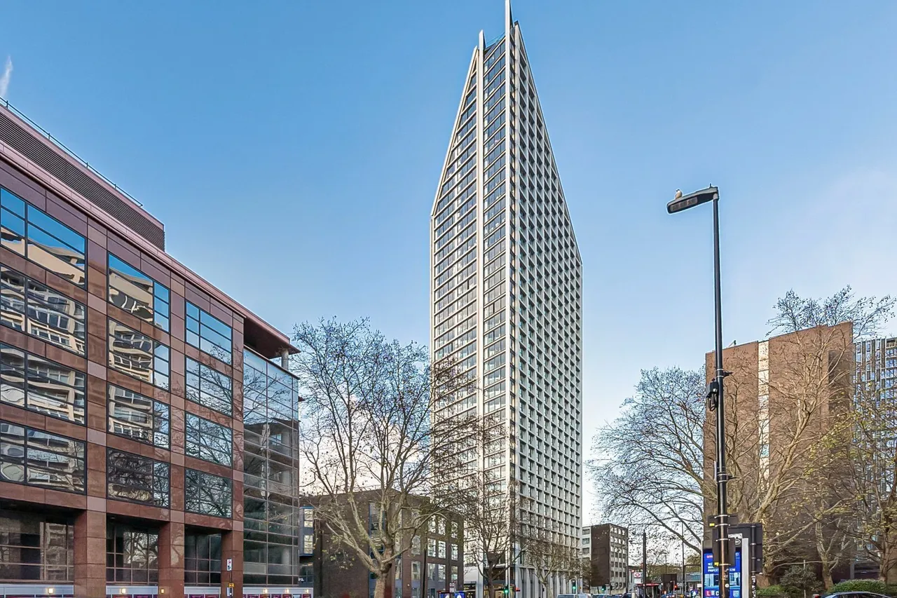 3 bed house for sale, Southwark Bridge Road, London, SE1