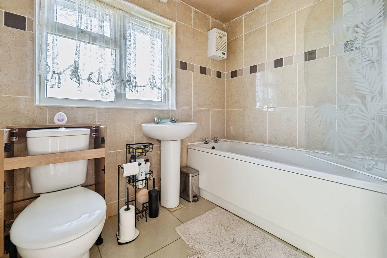 Tamar Grove, Hull, photo 11