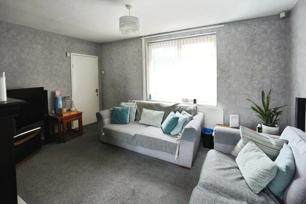 Wythenshawe Road, Manchester, photo 4