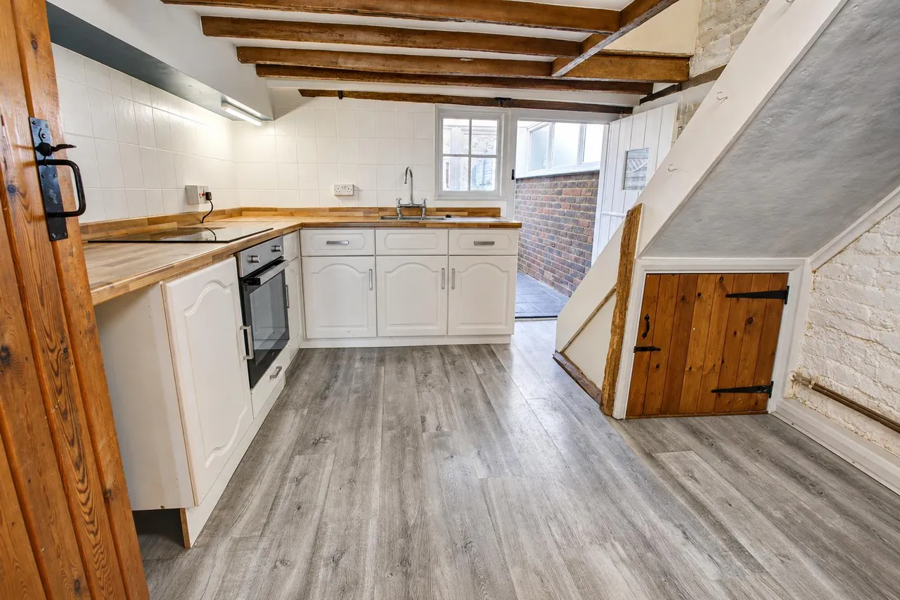 Howland Road, Marden, TN12, photo 2
