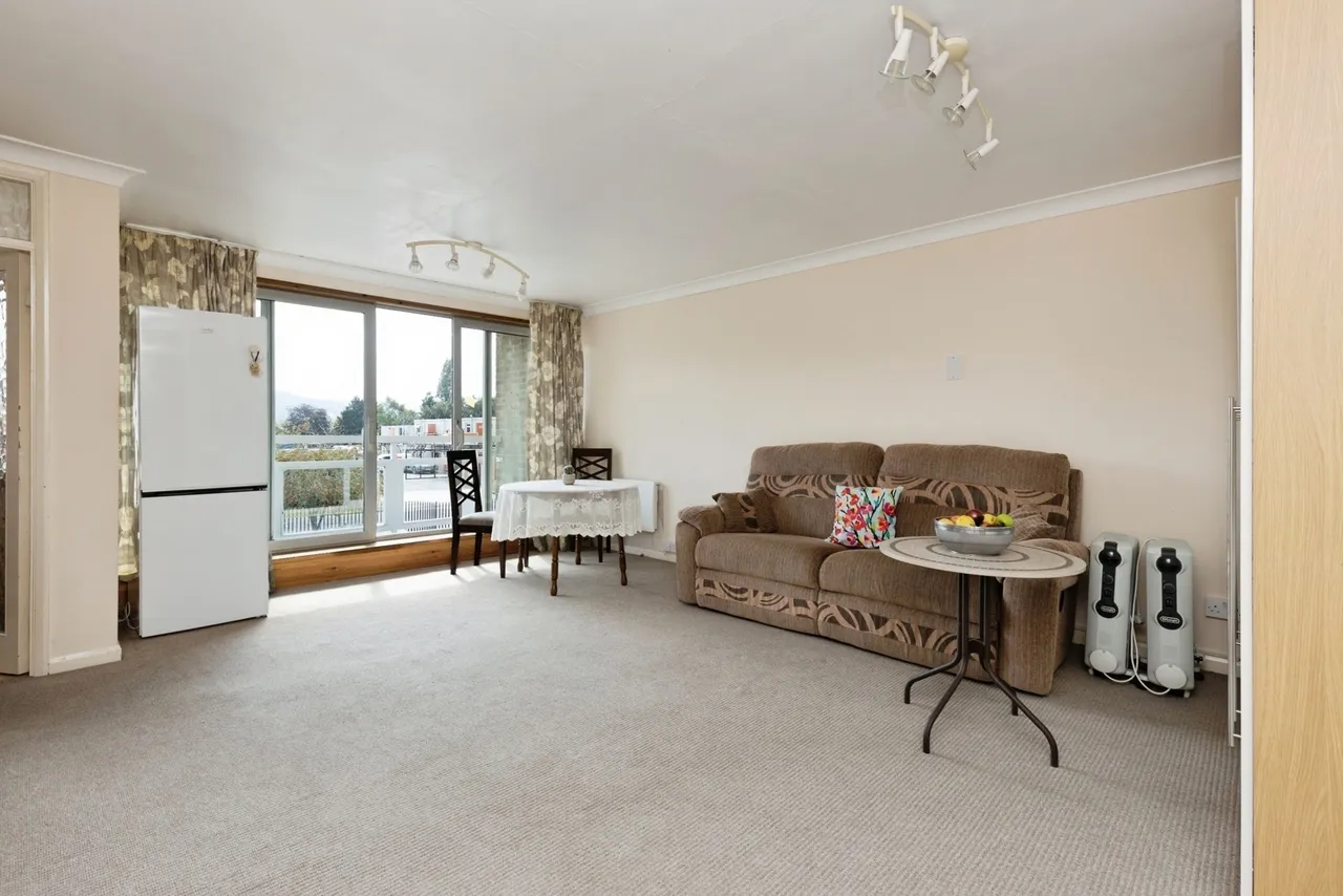 Albert Road, Cheltenham, GL52, photo 4