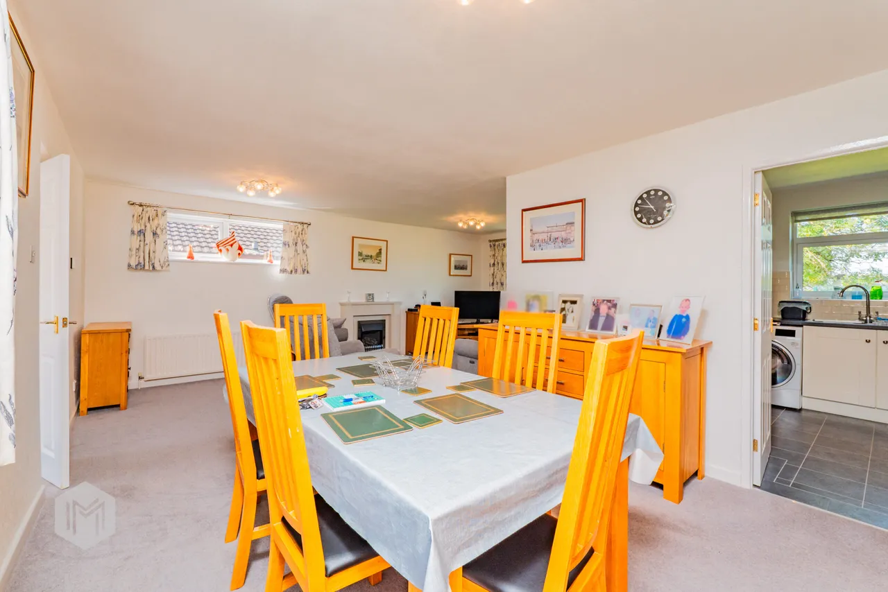 Sabden Close, Bury, BL9 5LR, photo 4