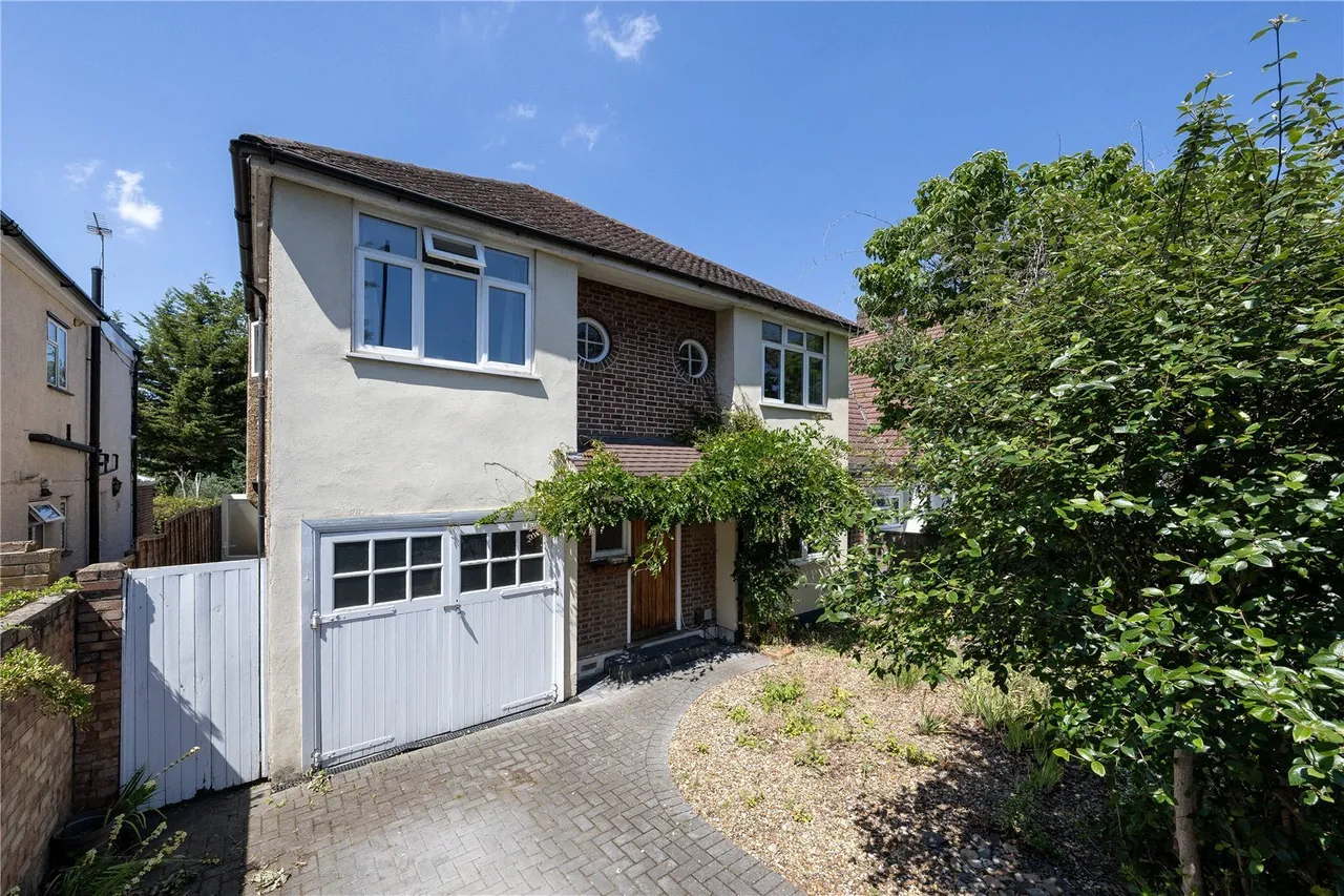 Warwick Close, Hampton, TW12, photo 19