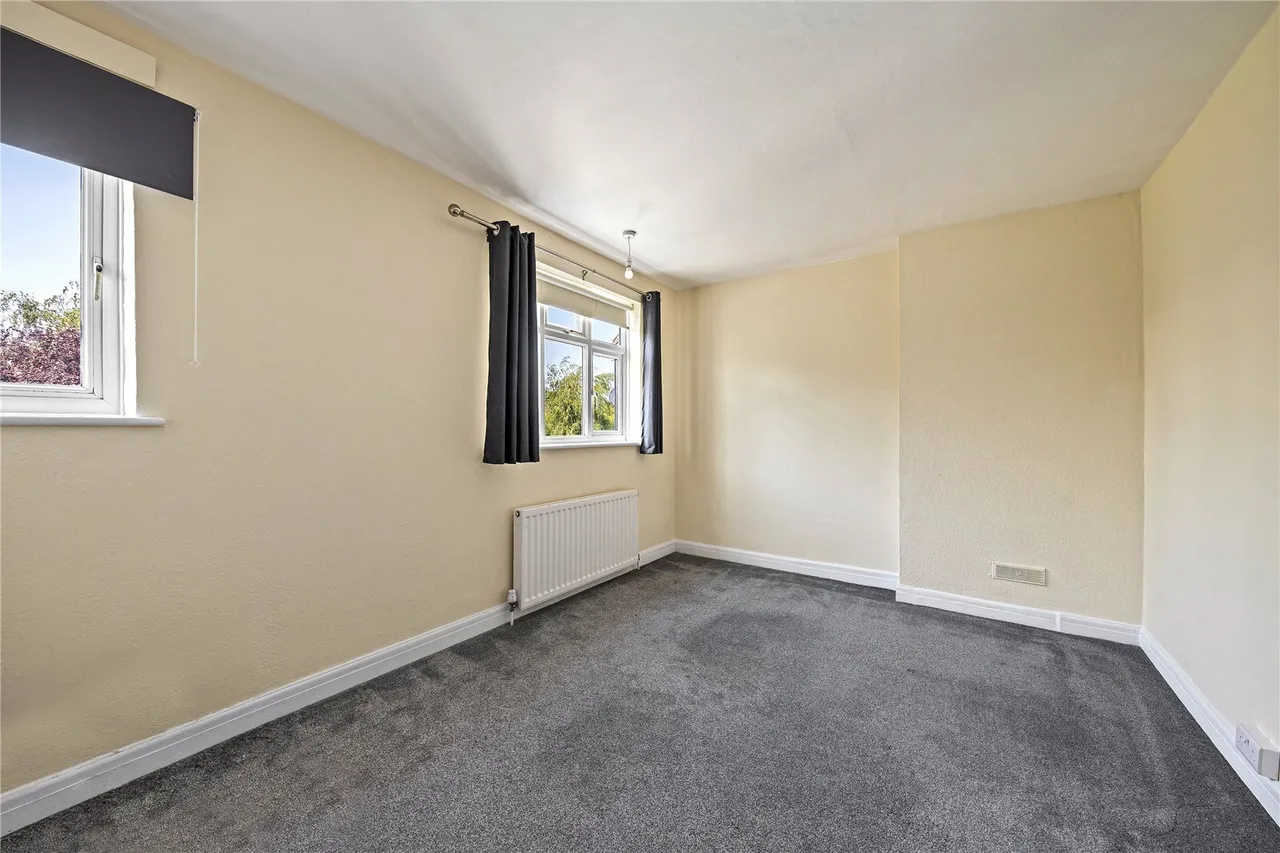 Warwick Close, Hampton, TW12, photo 11