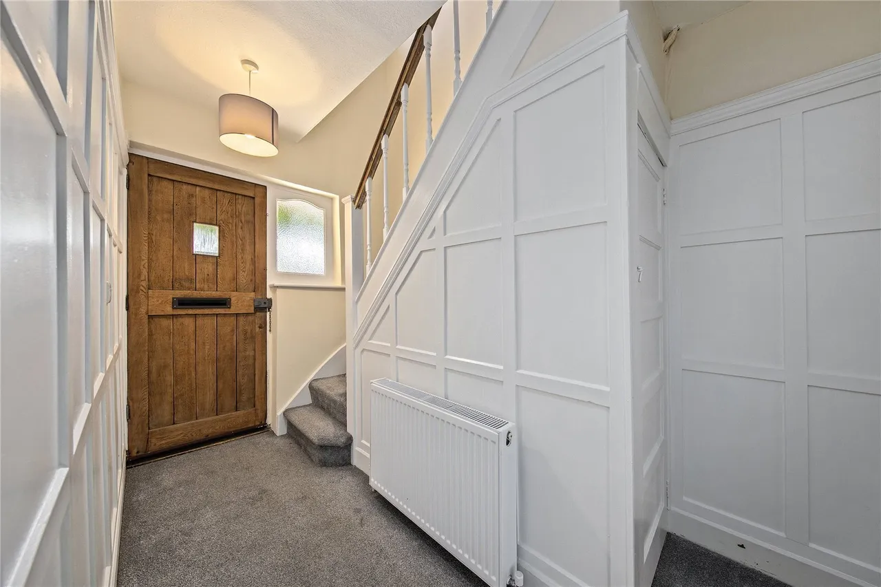 Warwick Close, Hampton, TW12, photo 16
