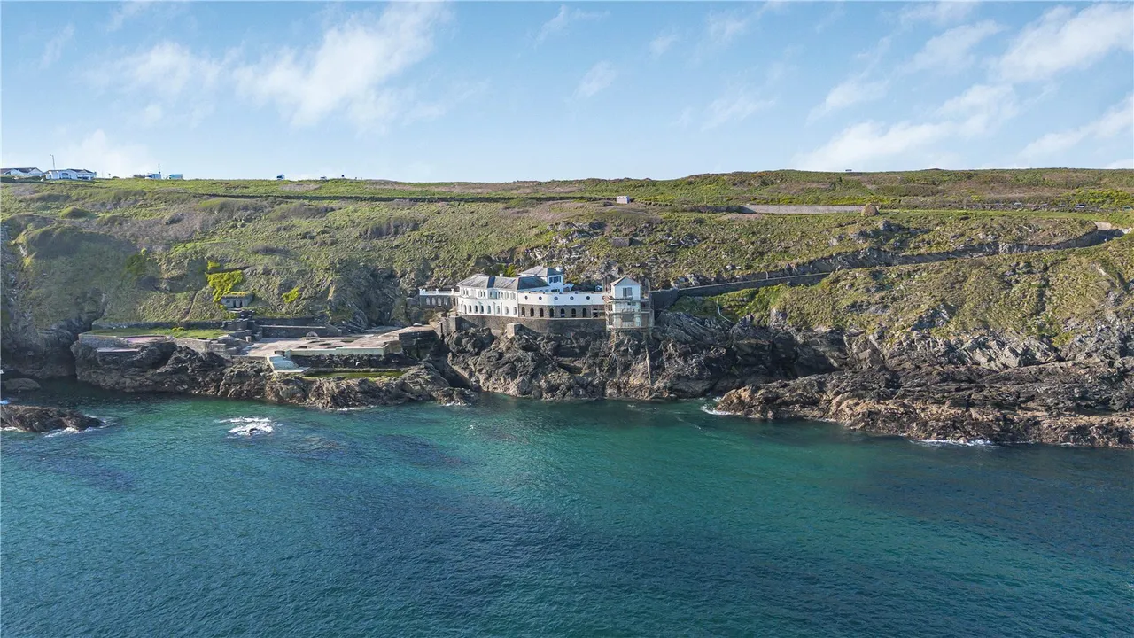 Esplanade Road, Newquay, TR7, photo 3