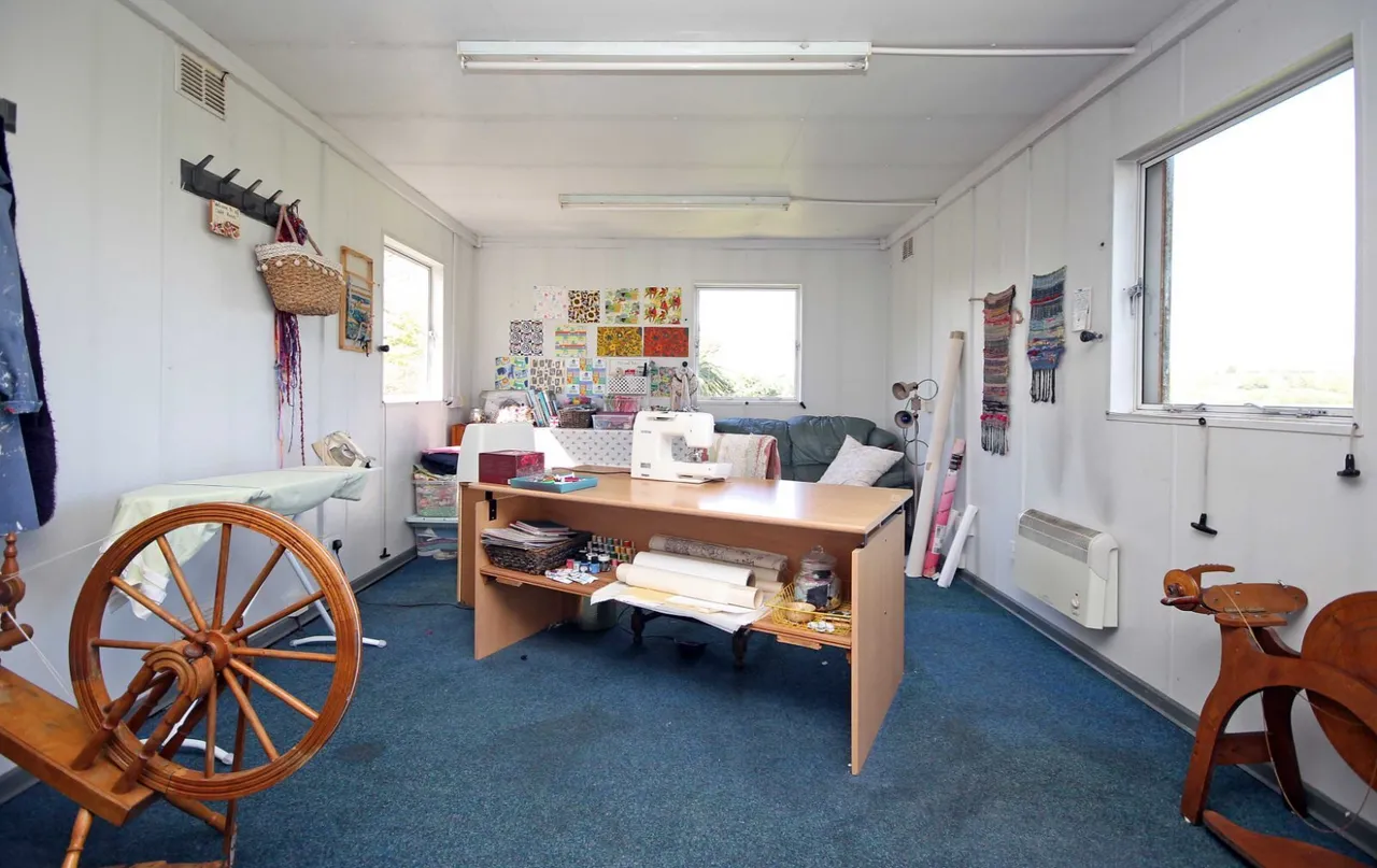 Dulas, LL70, photo 17