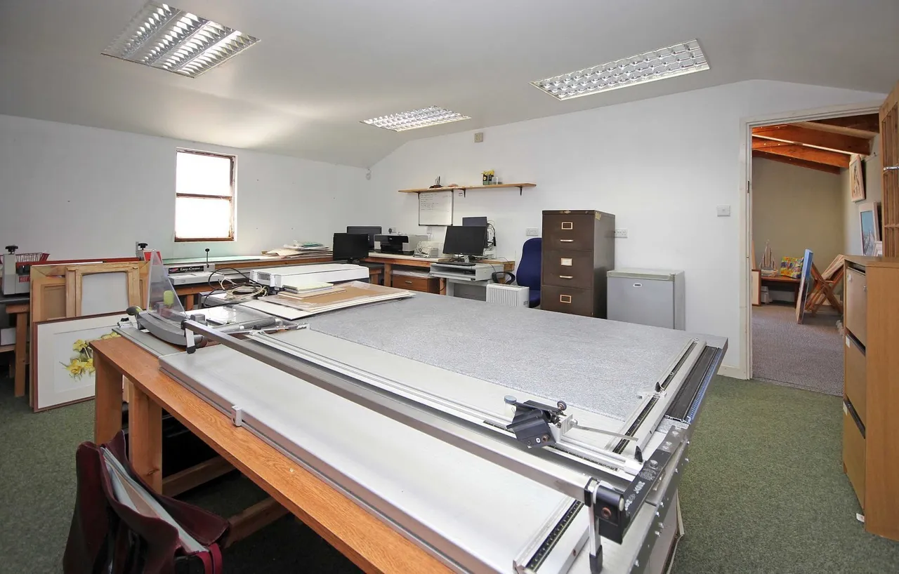 Dulas, LL70, photo 20
