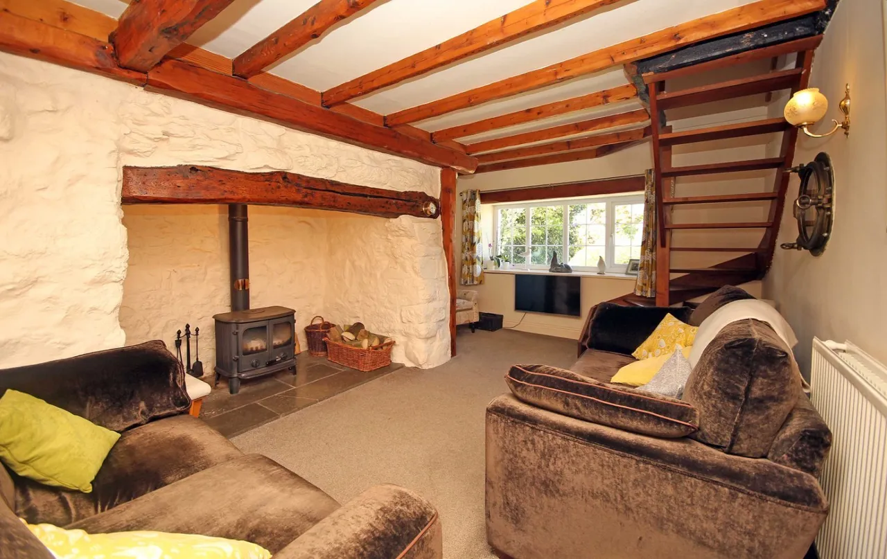 Dulas, LL70, photo 2