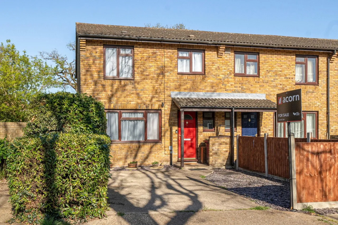 3 bed house for sale — Melrose Close, SE12