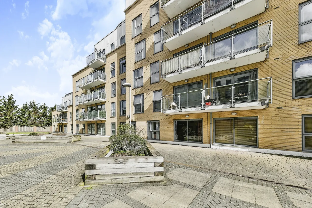 1 bed flat for sale — Woolners Way, Stevenage, Hertfordshire, SG1