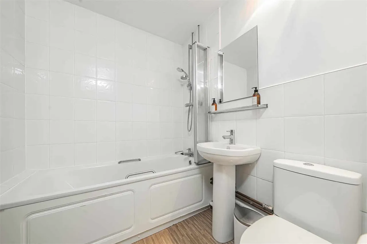 Horton Road, Datchet, Slough, SL3 9HJ, photo 4