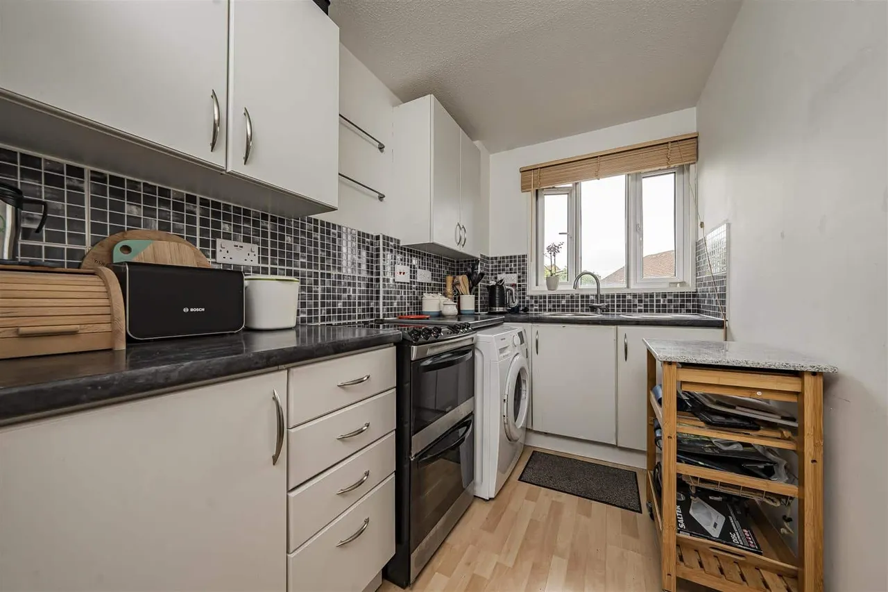 Horton Road, Datchet, Slough, SL3 9HJ, photo 2