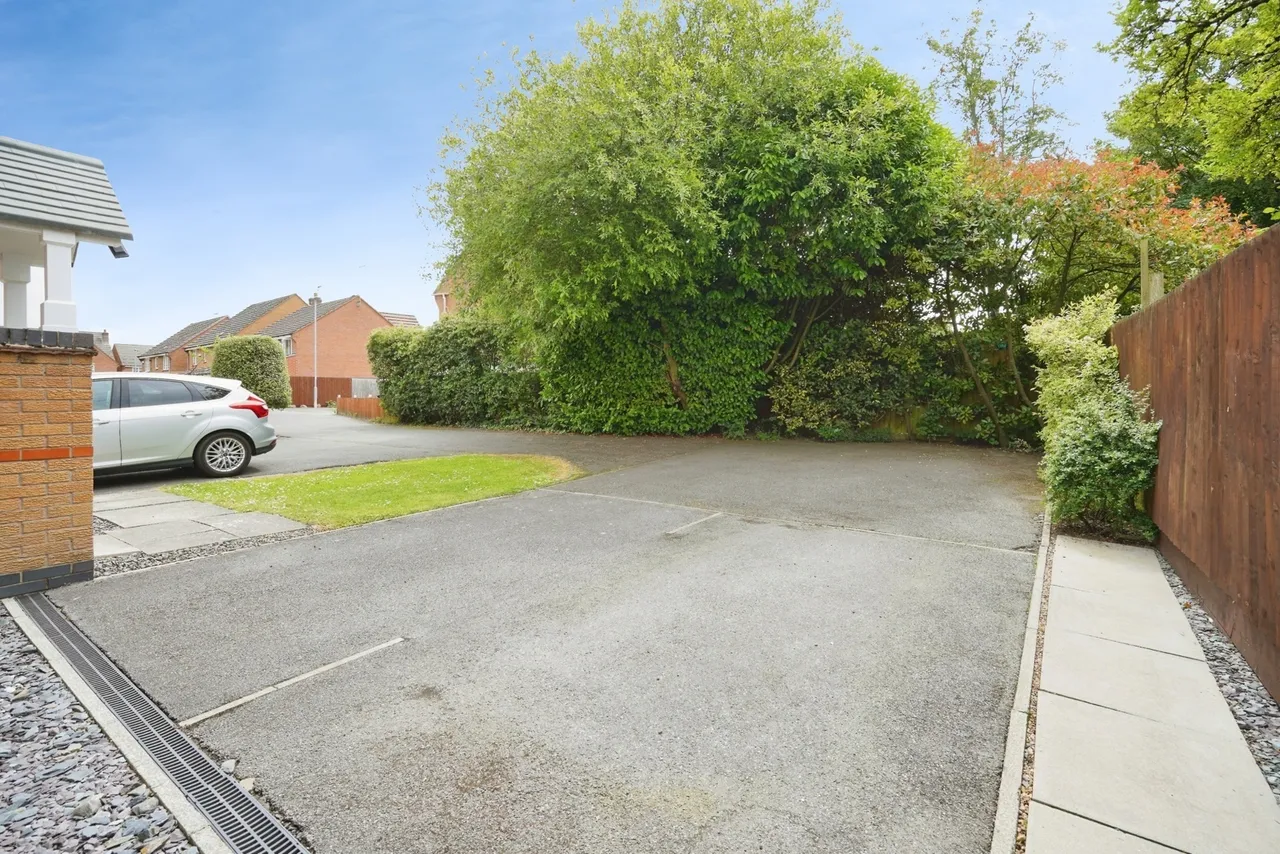 Hampton Close, Coalville, LE67, photo 20