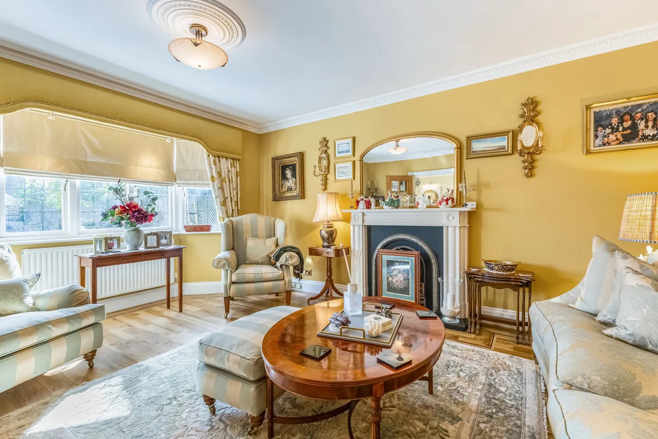 Larch Avenue, Sunningdale, SL5, photo 8