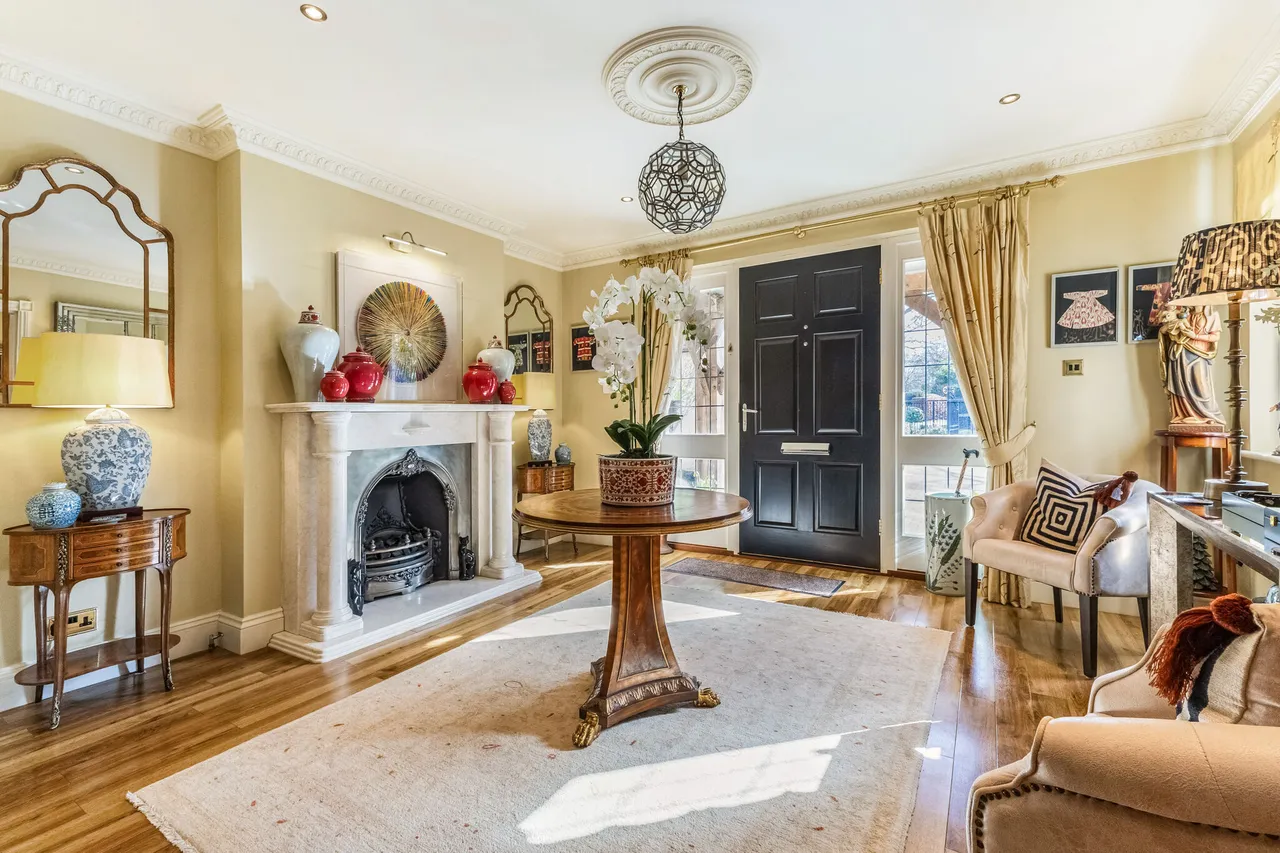 Larch Avenue, Sunningdale, SL5, photo 9