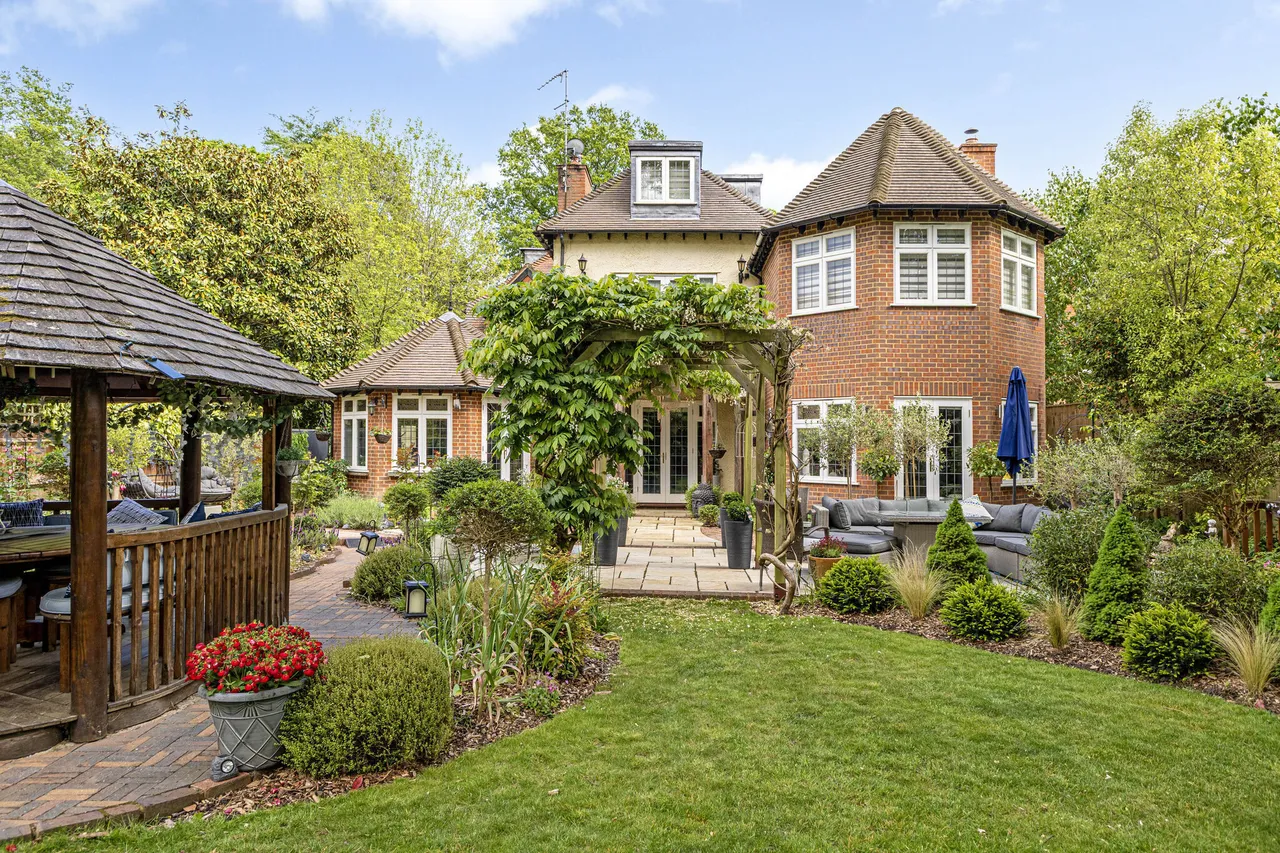 Larch Avenue, Sunningdale, SL5, photo 3