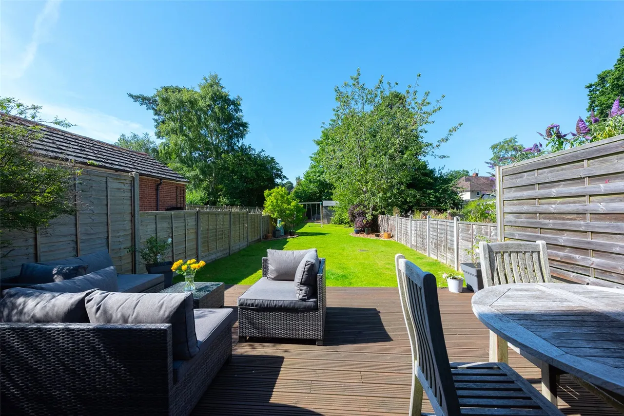 Kings Road, Fleet, Hampshire, GU51 3DU, photo 4