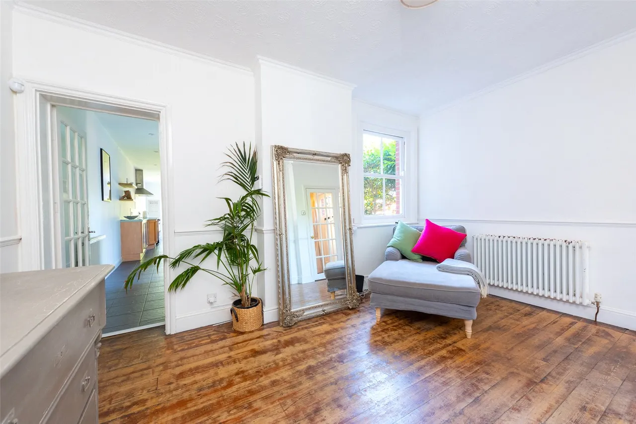 Kings Road, Fleet, Hampshire, GU51 3DU, photo 5