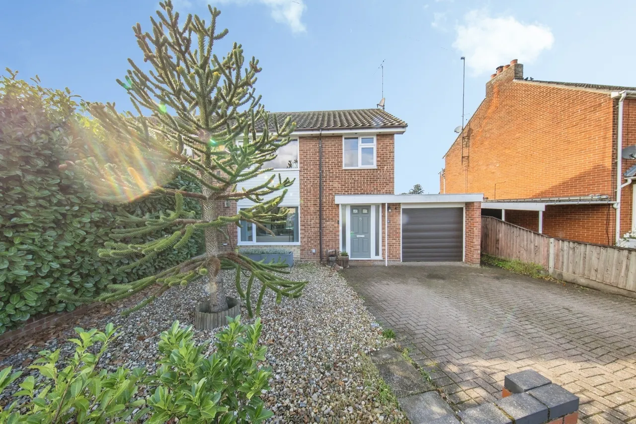 3 bed house for sale, Fitzgerald Road, Bramford, IP8