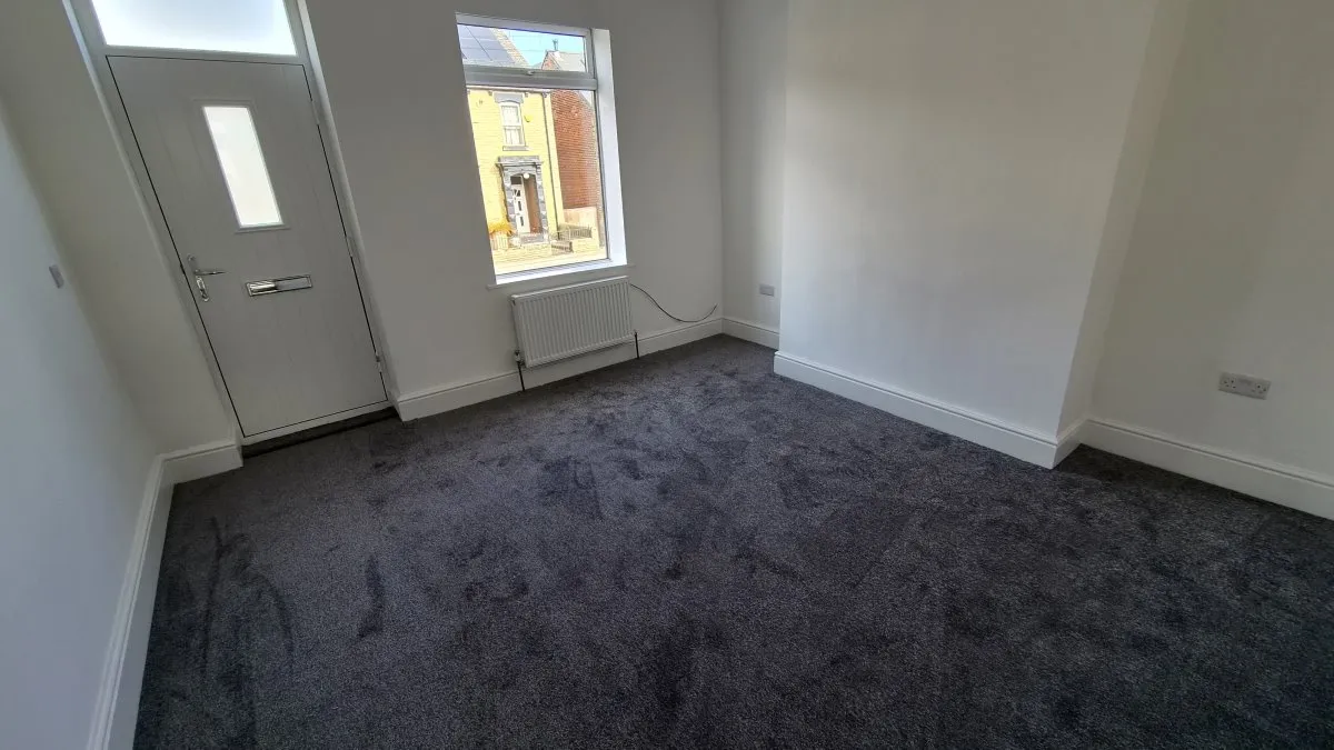 Barnsley Road, Wombwell, photo 4