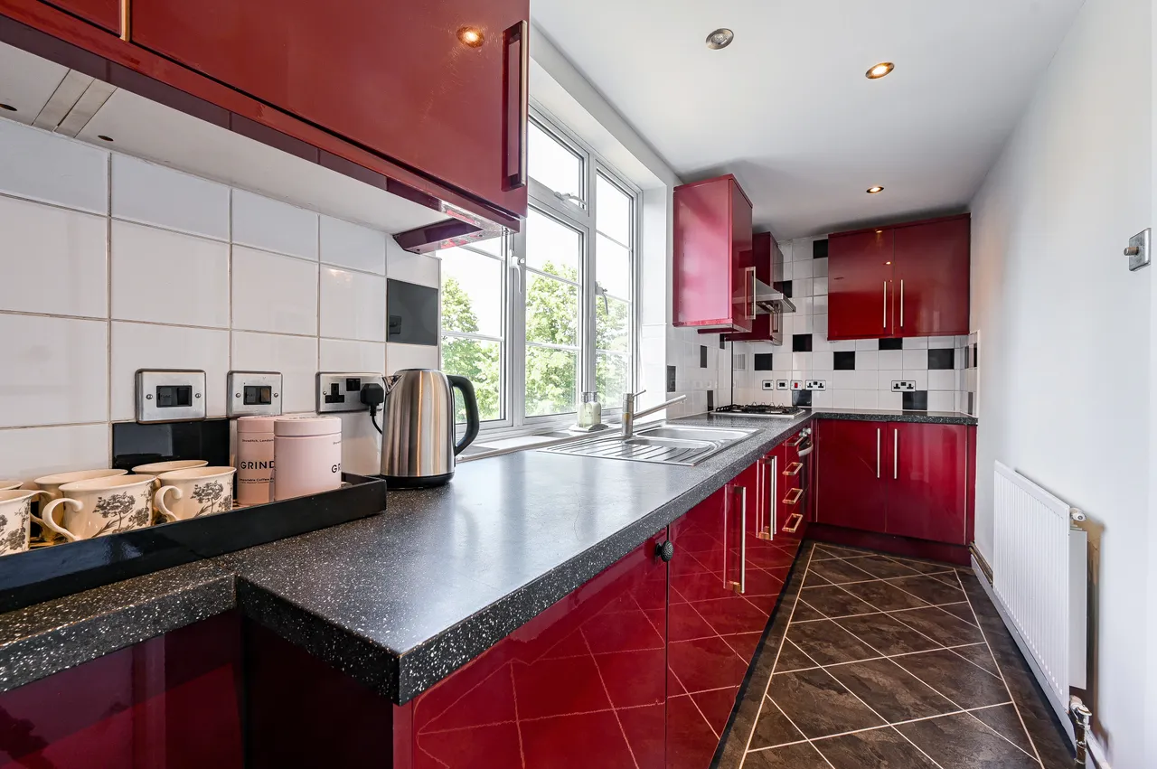 7 Dartmouth Court, Dartmouth Grove, London, photo 7
