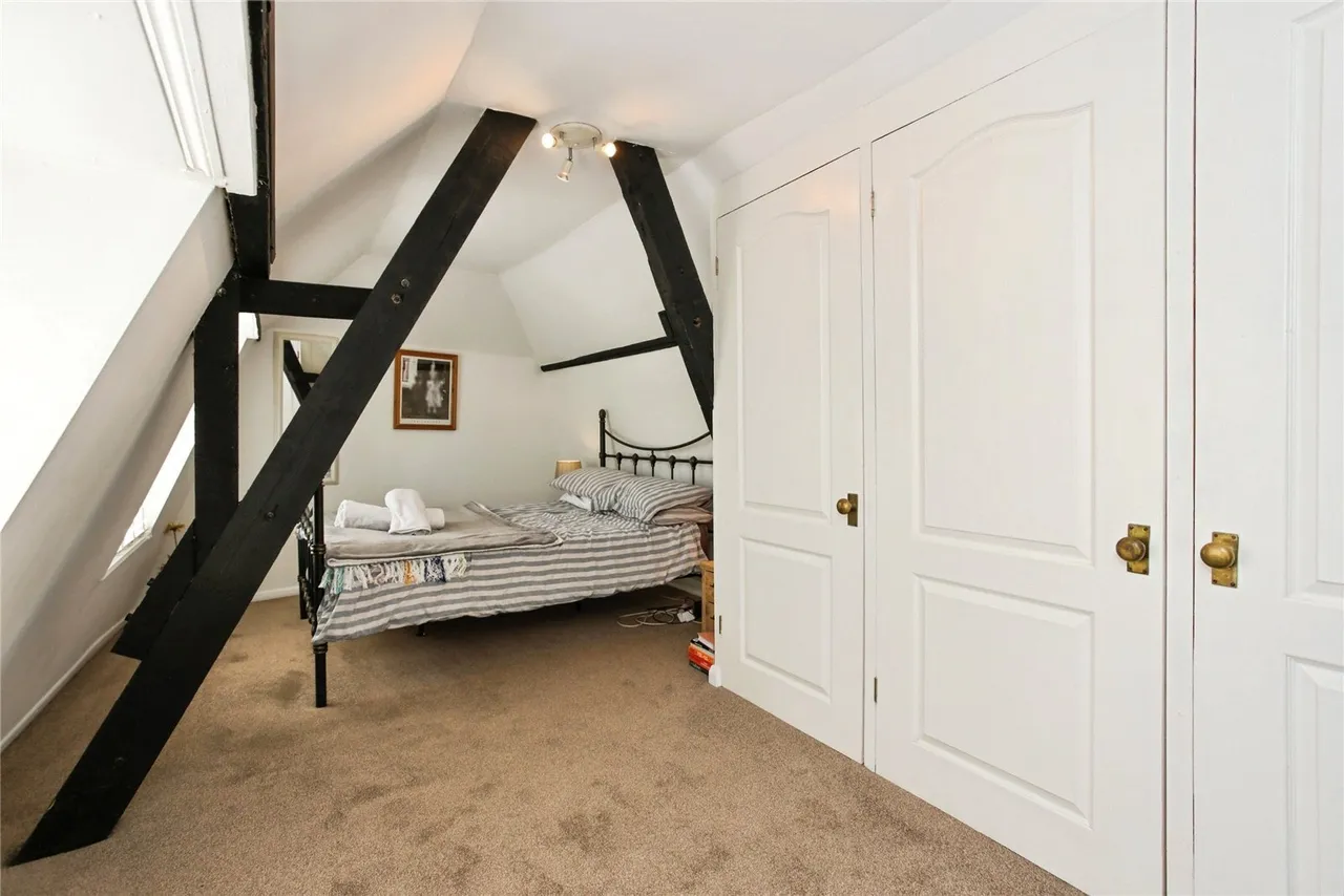 The Square, Hadlow, TN11, photo 8