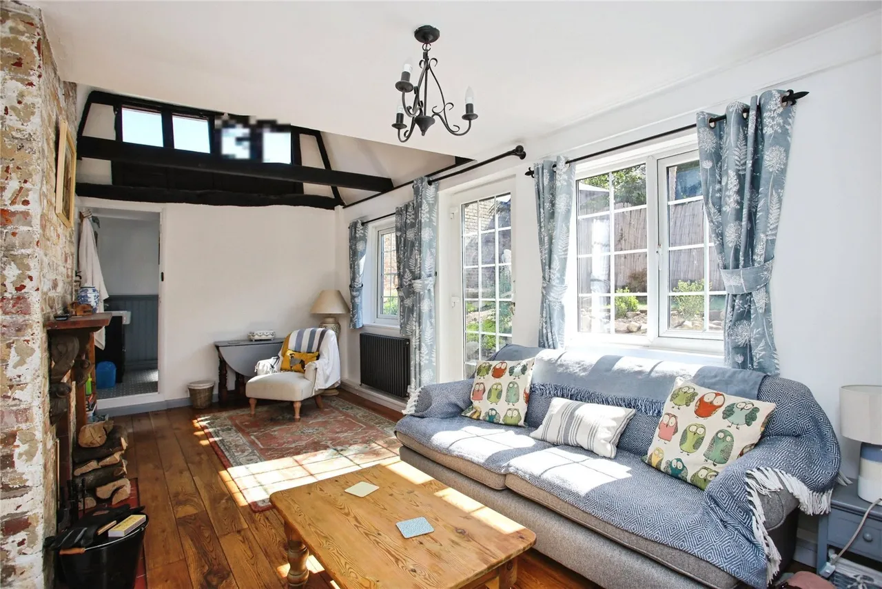 The Square, Hadlow, TN11, photo 2