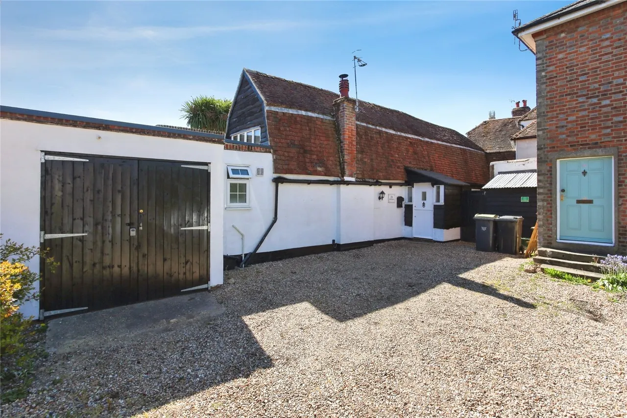 The Square, Hadlow, TN11, photo 5