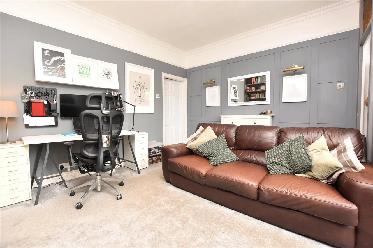 Glossop Road, Gamesley, SK13, photo 6