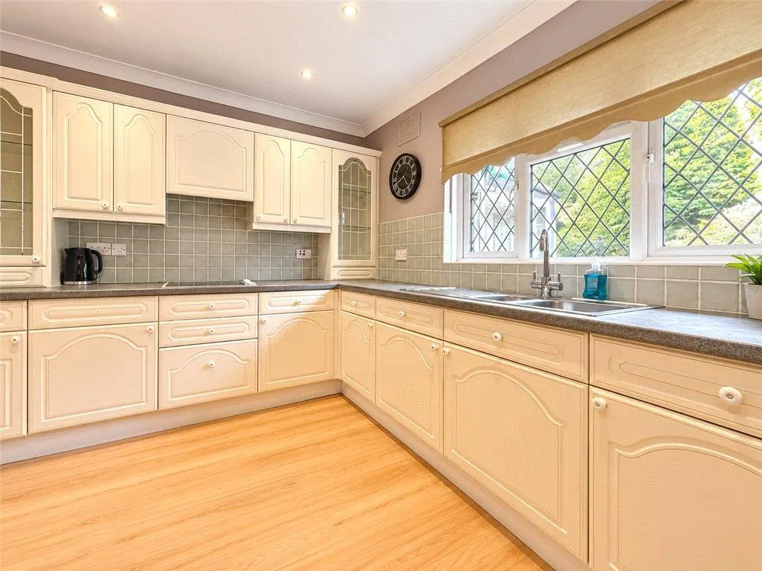 St. Aubyns Gardens, South Orpington, BR6, photo 2