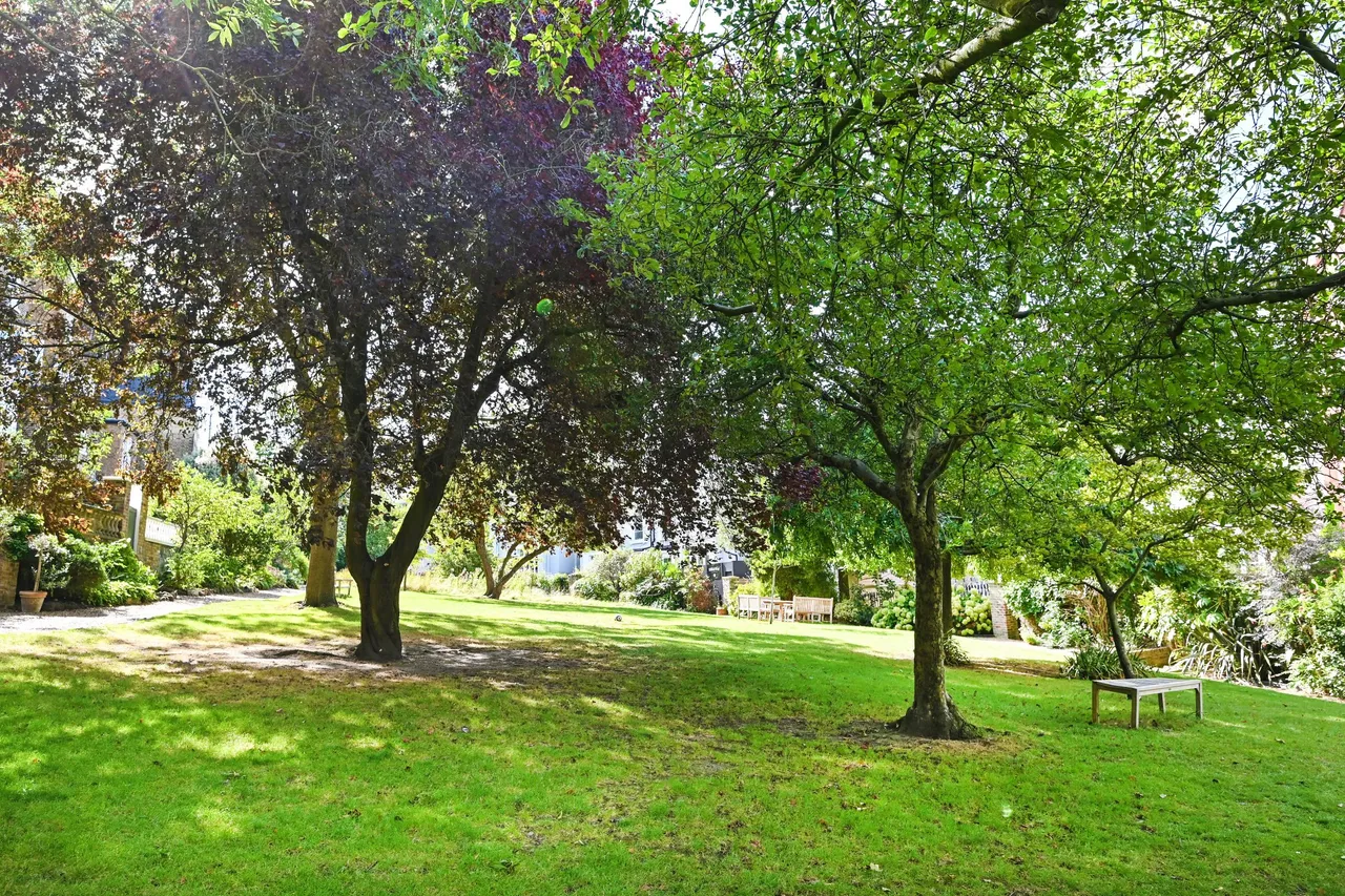 Lansdowne Crescent, W11, photo 18