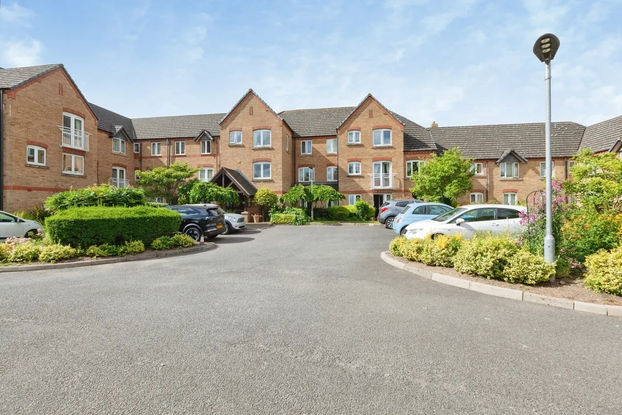 1 bed flat for sale, Forge Court, Syston, LE7