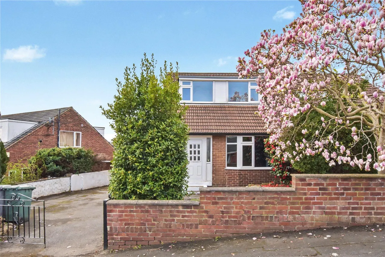 4 bed house for sale, Eden Gardens, Burley, LS4