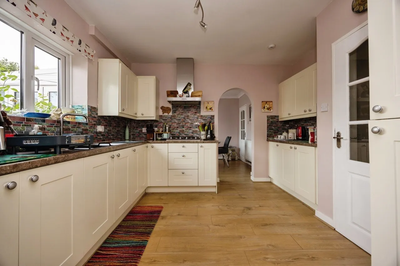 Cypress Road, Guildford, GU1, photo 2