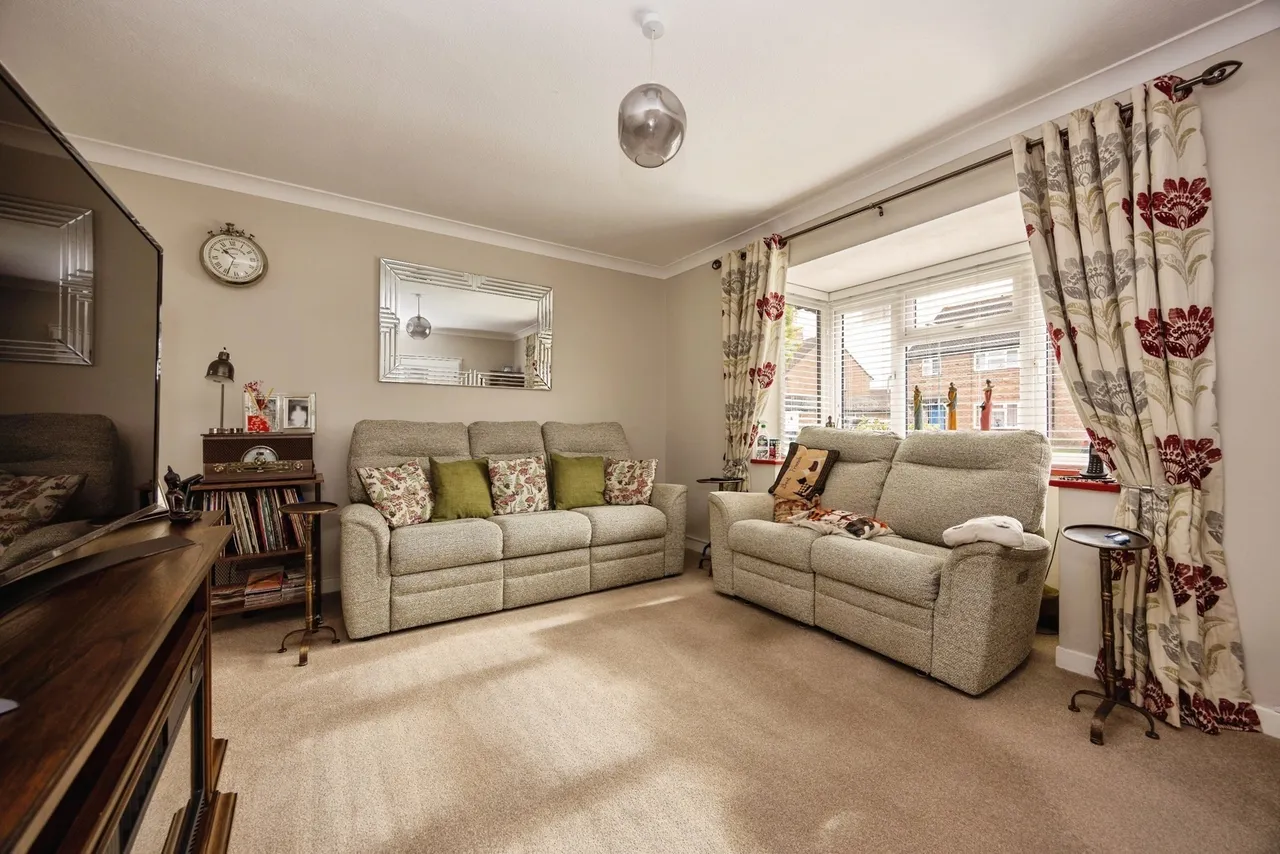 Cypress Road, Guildford, GU1, photo 5