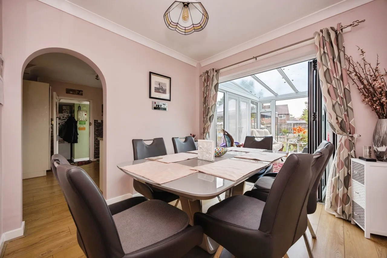 Cypress Road, Guildford, GU1, photo 10
