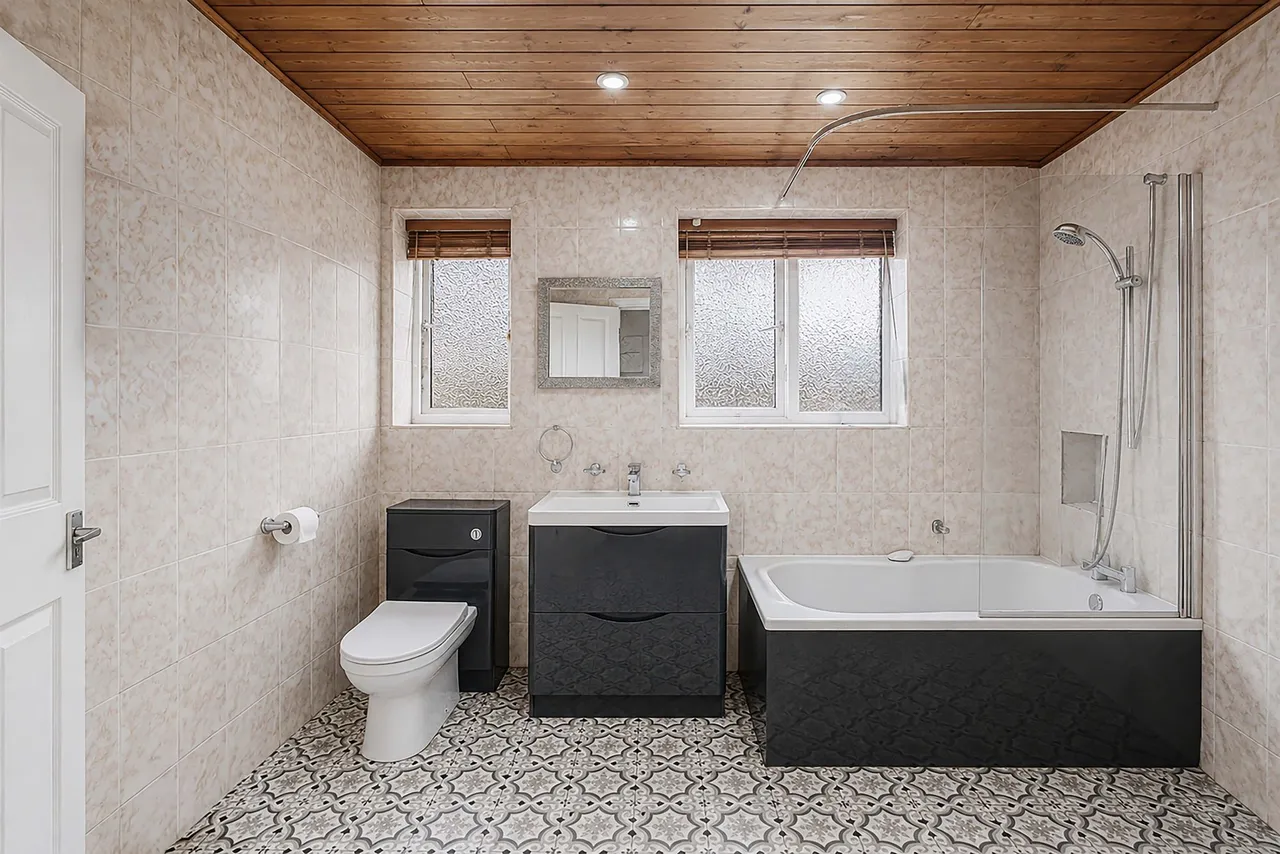 Ashley Road, Altrincham, photo 11