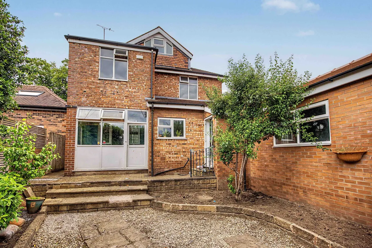 Ashley Road, Altrincham, photo 17